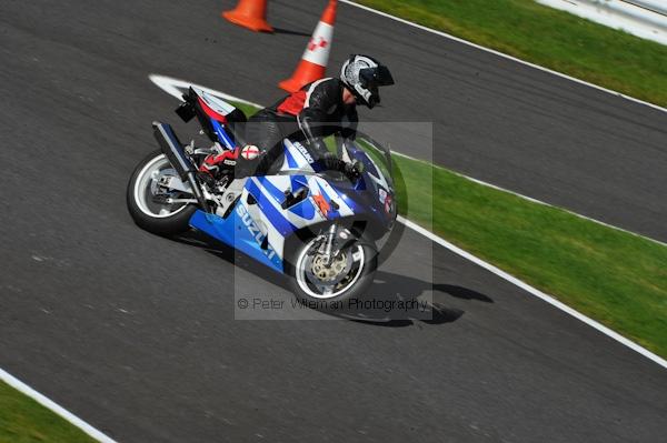 Motorcycle action photographs;Trackday digital images;cadwell;cadwell park photographs;event digital images;eventdigitalimages;motor racing louth lincolnshire;no limits trackday;peter wileman photography;trackday;trackday photos