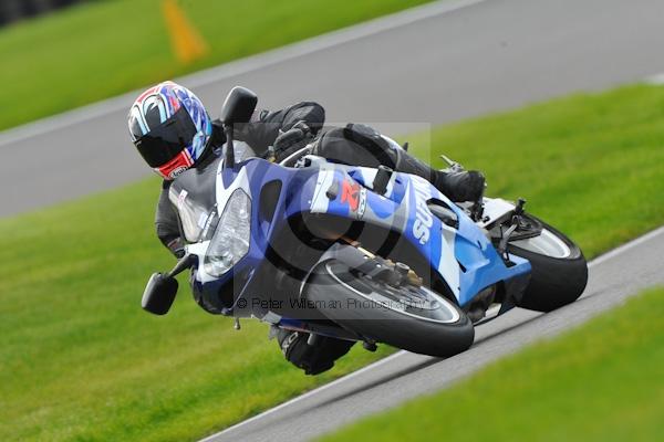 Motorcycle action photographs;Trackday digital images;cadwell;cadwell park photographs;event digital images;eventdigitalimages;motor racing louth lincolnshire;no limits trackday;peter wileman photography;trackday;trackday photos