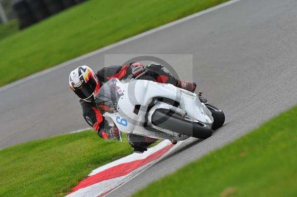 Motorcycle action photographs;Trackday digital images;cadwell;cadwell park photographs;event digital images;eventdigitalimages;motor racing louth lincolnshire;no limits trackday;peter wileman photography;trackday;trackday photos
