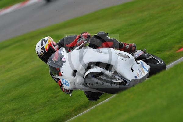 Motorcycle action photographs;Trackday digital images;cadwell;cadwell park photographs;event digital images;eventdigitalimages;motor racing louth lincolnshire;no limits trackday;peter wileman photography;trackday;trackday photos