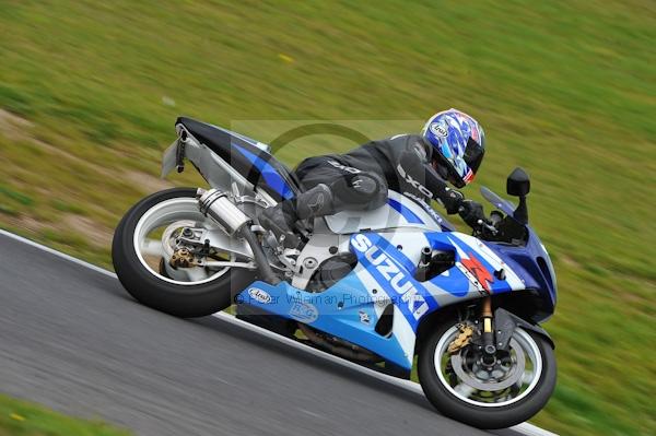 Motorcycle action photographs;Trackday digital images;cadwell;cadwell park photographs;event digital images;eventdigitalimages;motor racing louth lincolnshire;no limits trackday;peter wileman photography;trackday;trackday photos