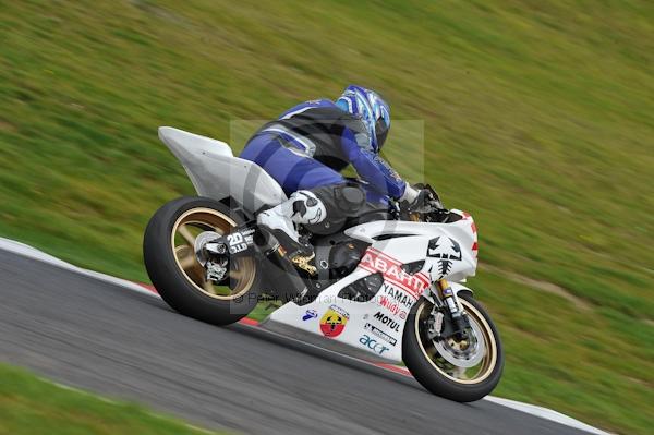 Motorcycle action photographs;Trackday digital images;cadwell;cadwell park photographs;event digital images;eventdigitalimages;motor racing louth lincolnshire;no limits trackday;peter wileman photography;trackday;trackday photos