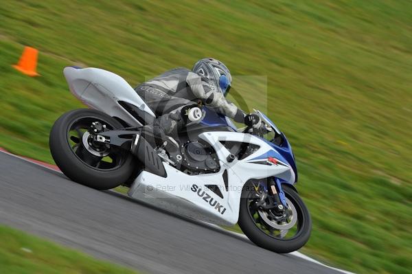 Motorcycle action photographs;Trackday digital images;cadwell;cadwell park photographs;event digital images;eventdigitalimages;motor racing louth lincolnshire;no limits trackday;peter wileman photography;trackday;trackday photos