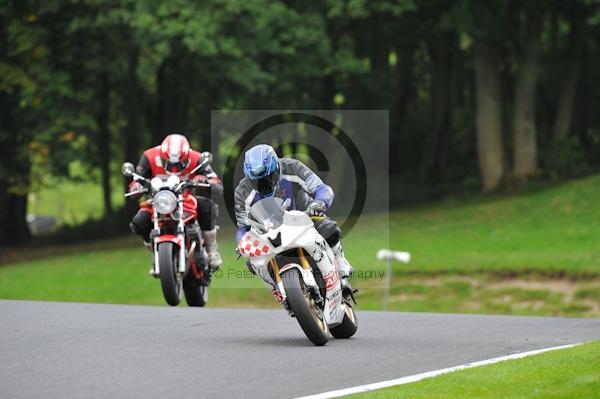 Motorcycle action photographs;Trackday digital images;cadwell;cadwell park photographs;event digital images;eventdigitalimages;motor racing louth lincolnshire;no limits trackday;peter wileman photography;trackday;trackday photos
