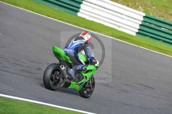 Motorcycle action photographs;Trackday digital images;cadwell;cadwell park photographs;event digital images;eventdigitalimages;motor racing louth lincolnshire;no limits trackday;peter wileman photography;trackday;trackday photos