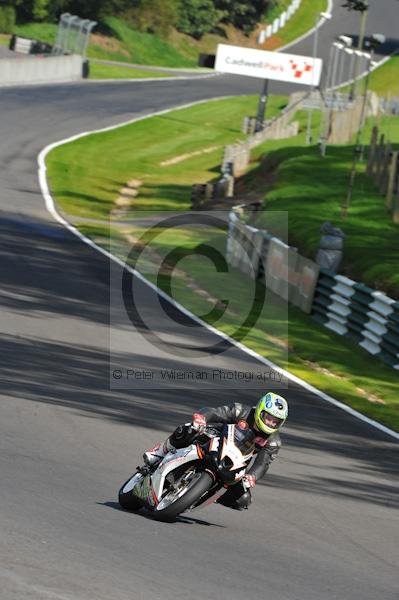 Motorcycle action photographs;Trackday digital images;cadwell;cadwell park photographs;event digital images;eventdigitalimages;motor racing louth lincolnshire;no limits trackday;peter wileman photography;trackday;trackday photos