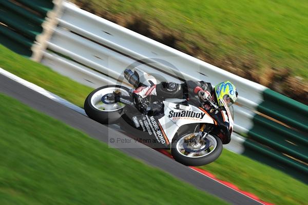Motorcycle action photographs;Trackday digital images;cadwell;cadwell park photographs;event digital images;eventdigitalimages;motor racing louth lincolnshire;no limits trackday;peter wileman photography;trackday;trackday photos