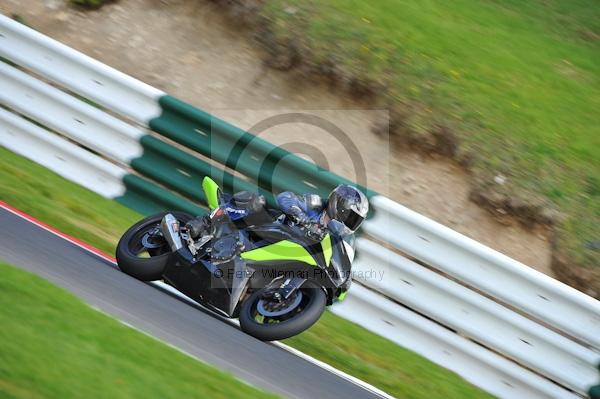 Motorcycle action photographs;Trackday digital images;cadwell;cadwell park photographs;event digital images;eventdigitalimages;motor racing louth lincolnshire;no limits trackday;peter wileman photography;trackday;trackday photos