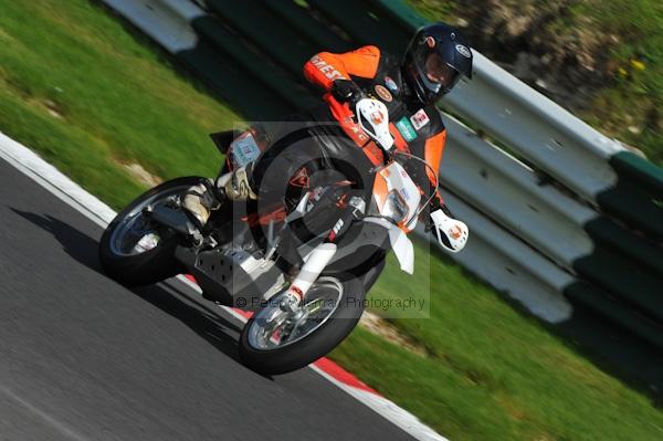 Motorcycle action photographs;Trackday digital images;cadwell;cadwell park photographs;event digital images;eventdigitalimages;motor racing louth lincolnshire;no limits trackday;peter wileman photography;trackday;trackday photos