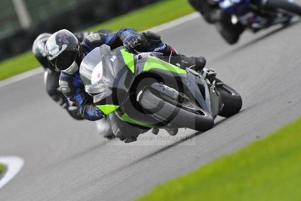 Motorcycle action photographs;Trackday digital images;cadwell;cadwell park photographs;event digital images;eventdigitalimages;motor racing louth lincolnshire;no limits trackday;peter wileman photography;trackday;trackday photos