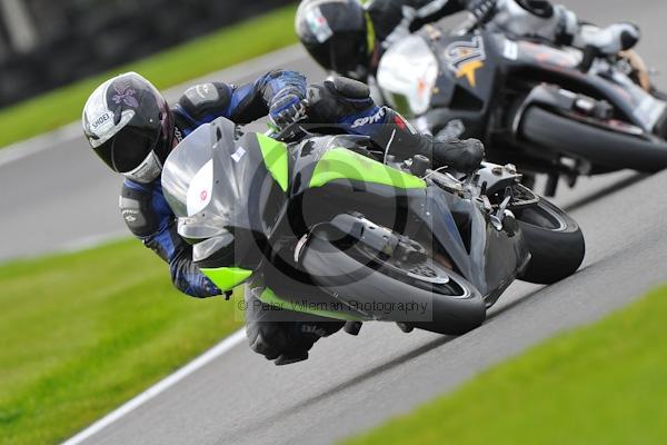 Motorcycle action photographs;Trackday digital images;cadwell;cadwell park photographs;event digital images;eventdigitalimages;motor racing louth lincolnshire;no limits trackday;peter wileman photography;trackday;trackday photos