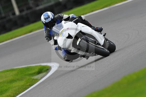 Motorcycle action photographs;Trackday digital images;cadwell;cadwell park photographs;event digital images;eventdigitalimages;motor racing louth lincolnshire;no limits trackday;peter wileman photography;trackday;trackday photos