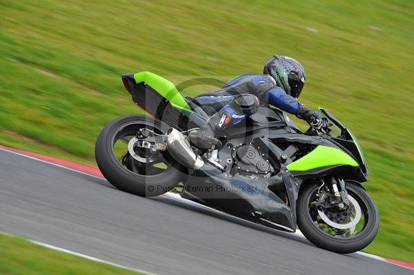 Motorcycle action photographs;Trackday digital images;cadwell;cadwell park photographs;event digital images;eventdigitalimages;motor racing louth lincolnshire;no limits trackday;peter wileman photography;trackday;trackday photos