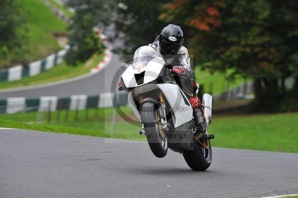 Motorcycle action photographs;Trackday digital images;cadwell;cadwell park photographs;event digital images;eventdigitalimages;motor racing louth lincolnshire;no limits trackday;peter wileman photography;trackday;trackday photos