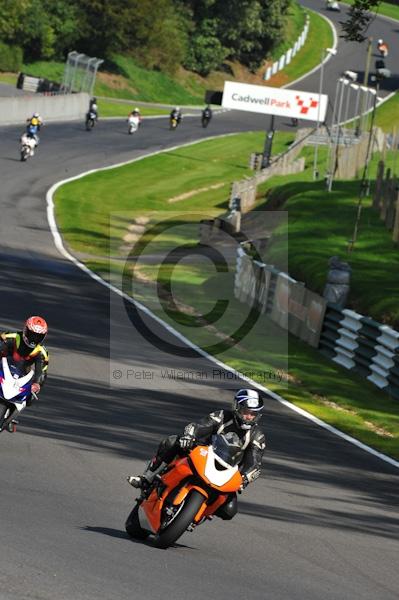 Motorcycle action photographs;Trackday digital images;cadwell;cadwell park photographs;event digital images;eventdigitalimages;motor racing louth lincolnshire;no limits trackday;peter wileman photography;trackday;trackday photos