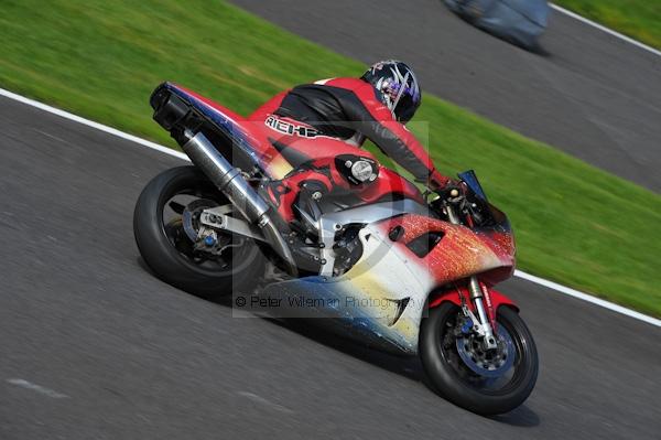Motorcycle action photographs;Trackday digital images;cadwell;cadwell park photographs;event digital images;eventdigitalimages;motor racing louth lincolnshire;no limits trackday;peter wileman photography;trackday;trackday photos