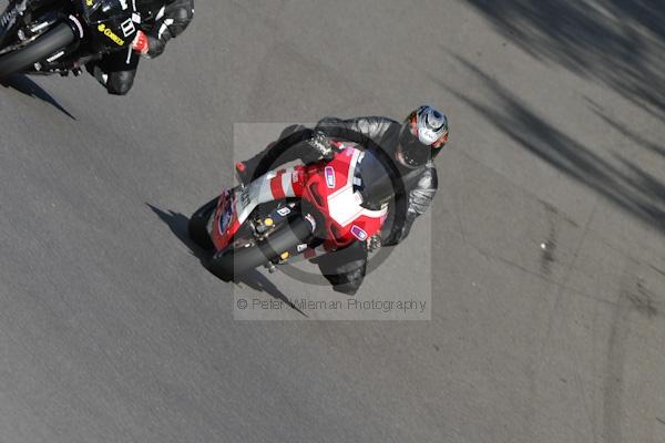 Motorcycle action photographs;Trackday digital images;cadwell;cadwell park photographs;event digital images;eventdigitalimages;motor racing louth lincolnshire;no limits trackday;peter wileman photography;trackday;trackday photos
