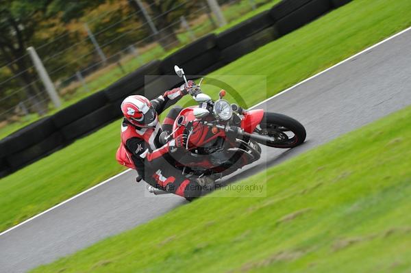 Motorcycle action photographs;Trackday digital images;cadwell;cadwell park photographs;event digital images;eventdigitalimages;motor racing louth lincolnshire;no limits trackday;peter wileman photography;trackday;trackday photos