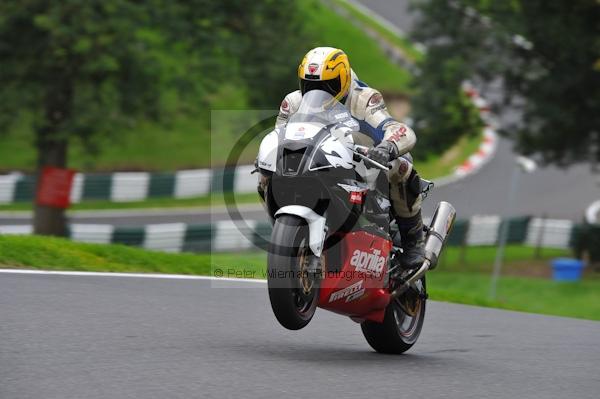 Motorcycle action photographs;Trackday digital images;cadwell;cadwell park photographs;event digital images;eventdigitalimages;motor racing louth lincolnshire;no limits trackday;peter wileman photography;trackday;trackday photos
