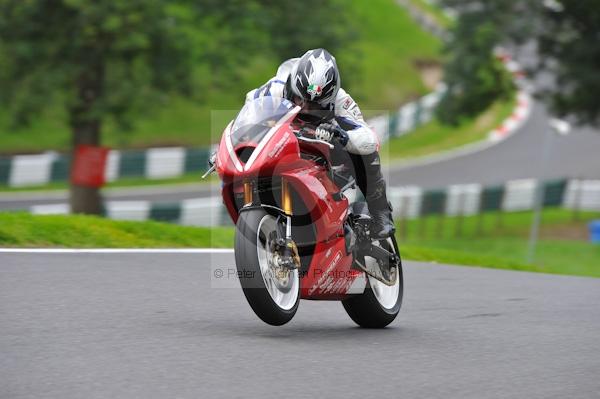Motorcycle action photographs;Trackday digital images;cadwell;cadwell park photographs;event digital images;eventdigitalimages;motor racing louth lincolnshire;no limits trackday;peter wileman photography;trackday;trackday photos