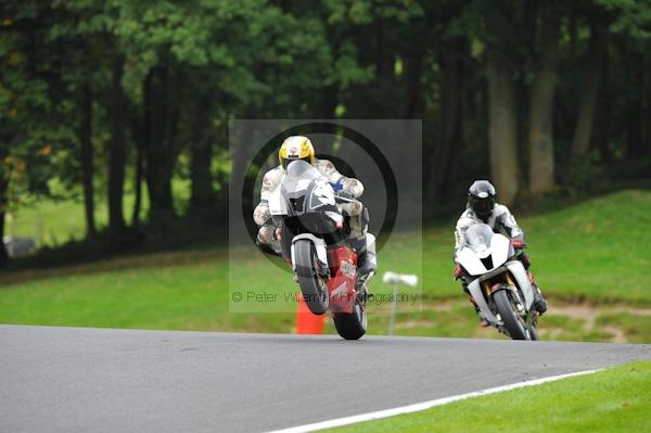 Motorcycle action photographs;Trackday digital images;cadwell;cadwell park photographs;event digital images;eventdigitalimages;motor racing louth lincolnshire;no limits trackday;peter wileman photography;trackday;trackday photos