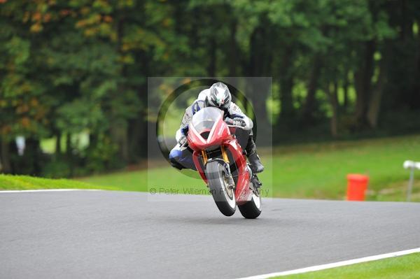 Motorcycle action photographs;Trackday digital images;cadwell;cadwell park photographs;event digital images;eventdigitalimages;motor racing louth lincolnshire;no limits trackday;peter wileman photography;trackday;trackday photos