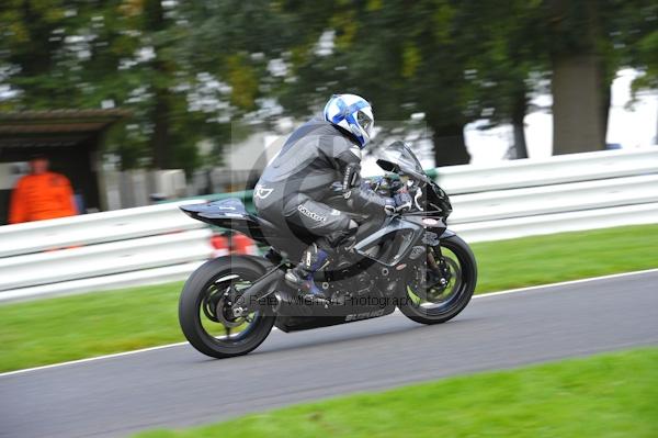 Motorcycle action photographs;Trackday digital images;cadwell;cadwell park photographs;event digital images;eventdigitalimages;motor racing louth lincolnshire;no limits trackday;peter wileman photography;trackday;trackday photos
