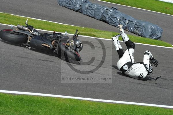 Motorcycle action photographs;Trackday digital images;cadwell;cadwell park photographs;event digital images;eventdigitalimages;motor racing louth lincolnshire;no limits trackday;peter wileman photography;trackday;trackday photos