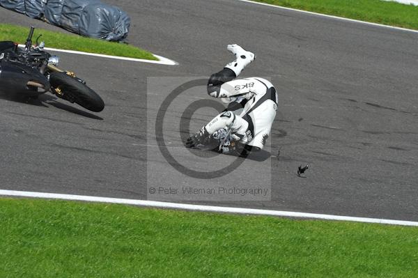 Motorcycle action photographs;Trackday digital images;cadwell;cadwell park photographs;event digital images;eventdigitalimages;motor racing louth lincolnshire;no limits trackday;peter wileman photography;trackday;trackday photos