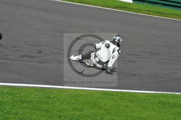 Motorcycle action photographs;Trackday digital images;cadwell;cadwell park photographs;event digital images;eventdigitalimages;motor racing louth lincolnshire;no limits trackday;peter wileman photography;trackday;trackday photos