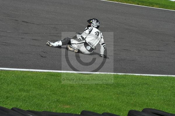 Motorcycle action photographs;Trackday digital images;cadwell;cadwell park photographs;event digital images;eventdigitalimages;motor racing louth lincolnshire;no limits trackday;peter wileman photography;trackday;trackday photos