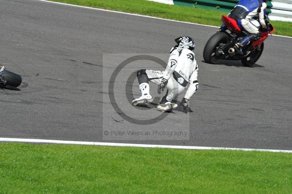 Motorcycle action photographs;Trackday digital images;cadwell;cadwell park photographs;event digital images;eventdigitalimages;motor racing louth lincolnshire;no limits trackday;peter wileman photography;trackday;trackday photos