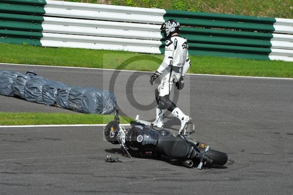 Motorcycle action photographs;Trackday digital images;cadwell;cadwell park photographs;event digital images;eventdigitalimages;motor racing louth lincolnshire;no limits trackday;peter wileman photography;trackday;trackday photos