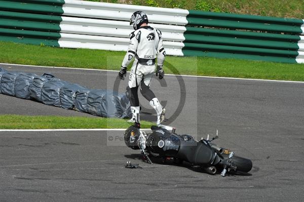 Motorcycle action photographs;Trackday digital images;cadwell;cadwell park photographs;event digital images;eventdigitalimages;motor racing louth lincolnshire;no limits trackday;peter wileman photography;trackday;trackday photos