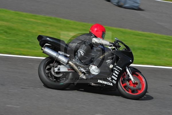 Motorcycle action photographs;Trackday digital images;cadwell;cadwell park photographs;event digital images;eventdigitalimages;motor racing louth lincolnshire;no limits trackday;peter wileman photography;trackday;trackday photos