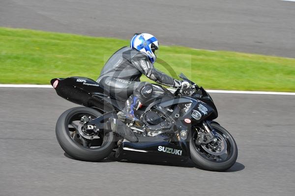 Motorcycle action photographs;Trackday digital images;cadwell;cadwell park photographs;event digital images;eventdigitalimages;motor racing louth lincolnshire;no limits trackday;peter wileman photography;trackday;trackday photos