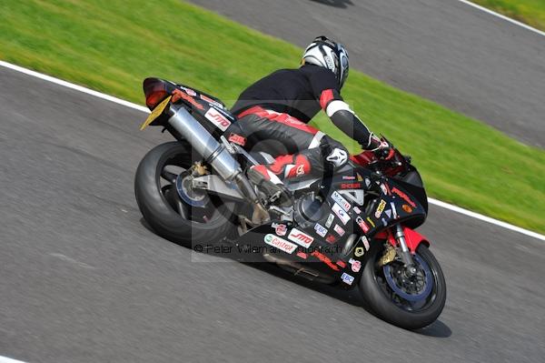 Motorcycle action photographs;Trackday digital images;cadwell;cadwell park photographs;event digital images;eventdigitalimages;motor racing louth lincolnshire;no limits trackday;peter wileman photography;trackday;trackday photos