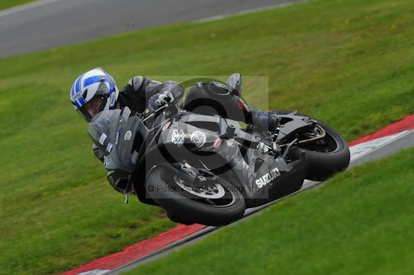 Motorcycle action photographs;Trackday digital images;cadwell;cadwell park photographs;event digital images;eventdigitalimages;motor racing louth lincolnshire;no limits trackday;peter wileman photography;trackday;trackday photos