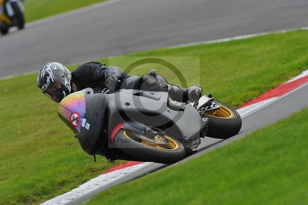 Motorcycle action photographs;Trackday digital images;cadwell;cadwell park photographs;event digital images;eventdigitalimages;motor racing louth lincolnshire;no limits trackday;peter wileman photography;trackday;trackday photos