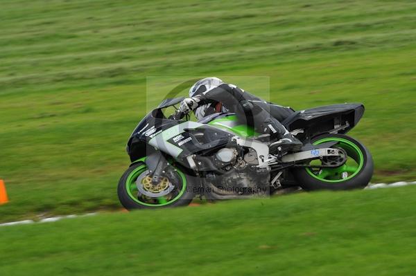 Motorcycle action photographs;Trackday digital images;cadwell;cadwell park photographs;event digital images;eventdigitalimages;motor racing louth lincolnshire;no limits trackday;peter wileman photography;trackday;trackday photos
