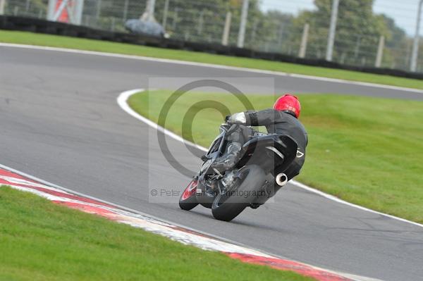 Motorcycle action photographs;Trackday digital images;cadwell;cadwell park photographs;event digital images;eventdigitalimages;motor racing louth lincolnshire;no limits trackday;peter wileman photography;trackday;trackday photos