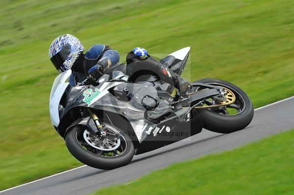 Motorcycle action photographs;Trackday digital images;cadwell;cadwell park photographs;event digital images;eventdigitalimages;motor racing louth lincolnshire;no limits trackday;peter wileman photography;trackday;trackday photos