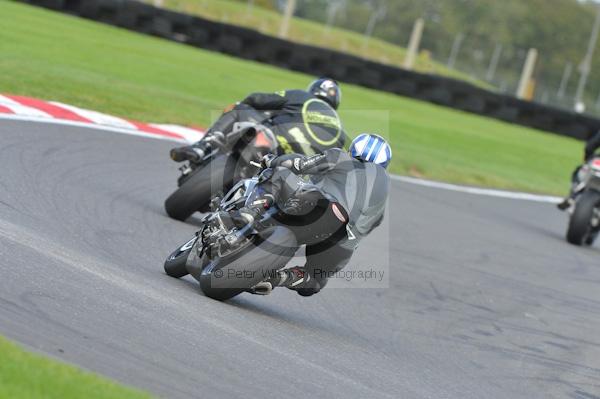 Motorcycle action photographs;Trackday digital images;cadwell;cadwell park photographs;event digital images;eventdigitalimages;motor racing louth lincolnshire;no limits trackday;peter wileman photography;trackday;trackday photos
