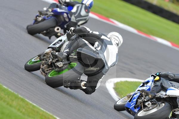 Motorcycle action photographs;Trackday digital images;cadwell;cadwell park photographs;event digital images;eventdigitalimages;motor racing louth lincolnshire;no limits trackday;peter wileman photography;trackday;trackday photos