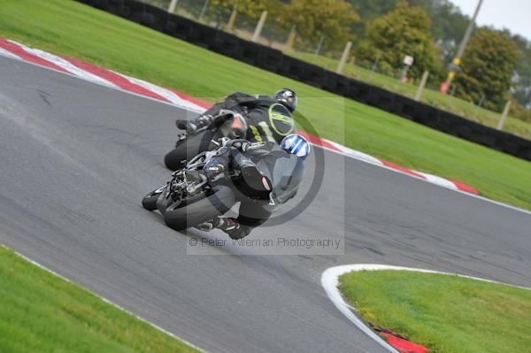 Motorcycle action photographs;Trackday digital images;cadwell;cadwell park photographs;event digital images;eventdigitalimages;motor racing louth lincolnshire;no limits trackday;peter wileman photography;trackday;trackday photos