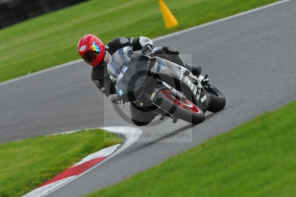 Motorcycle action photographs;Trackday digital images;cadwell;cadwell park photographs;event digital images;eventdigitalimages;motor racing louth lincolnshire;no limits trackday;peter wileman photography;trackday;trackday photos