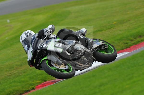 Motorcycle action photographs;Trackday digital images;cadwell;cadwell park photographs;event digital images;eventdigitalimages;motor racing louth lincolnshire;no limits trackday;peter wileman photography;trackday;trackday photos