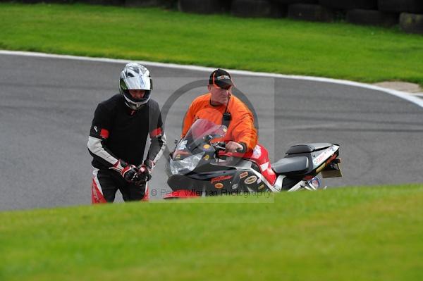 Motorcycle action photographs;Trackday digital images;cadwell;cadwell park photographs;event digital images;eventdigitalimages;motor racing louth lincolnshire;no limits trackday;peter wileman photography;trackday;trackday photos