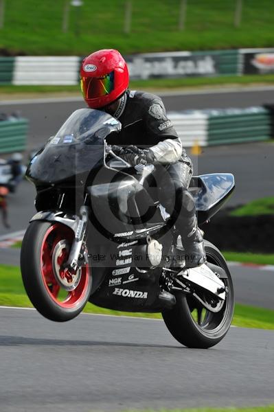 Motorcycle action photographs;Trackday digital images;cadwell;cadwell park photographs;event digital images;eventdigitalimages;motor racing louth lincolnshire;no limits trackday;peter wileman photography;trackday;trackday photos