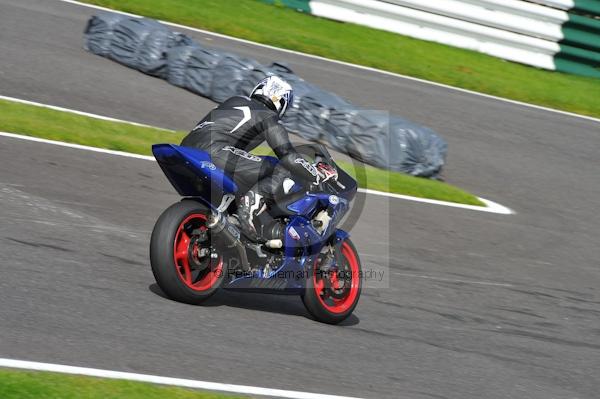Motorcycle action photographs;Trackday digital images;cadwell;cadwell park photographs;event digital images;eventdigitalimages;motor racing louth lincolnshire;no limits trackday;peter wileman photography;trackday;trackday photos